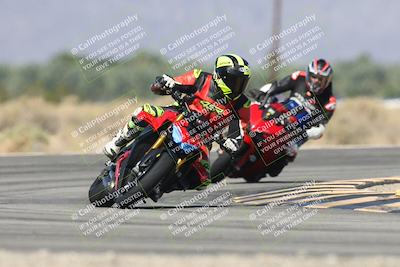 media/Oct-13-2025-Moto Forza (Mon) [[a66d839500]]/3-B Group/Session 3 (Turn 16)/
